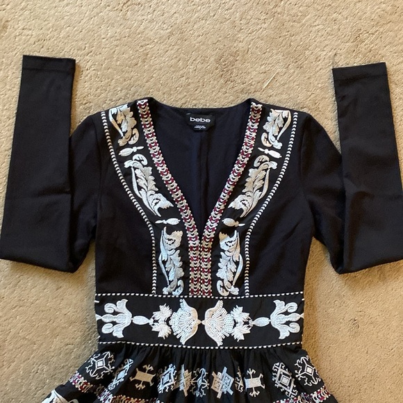 BEBE EMBROIDERED FIT AND FLAIR DRESS WITH SEQUINS SIZE 0 - Picture 6 of 16